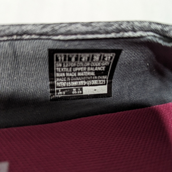 Like new Sketchers memory foam slip on sneakers walking shoes size 11 - Picture 3 of 4